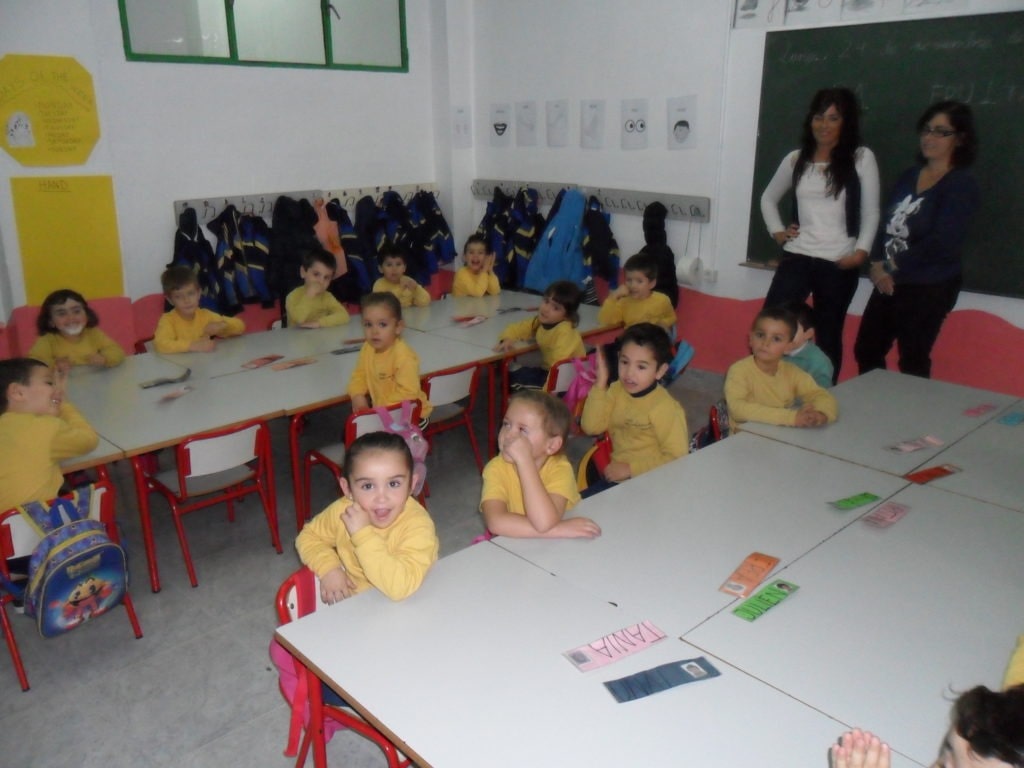 niños en clase